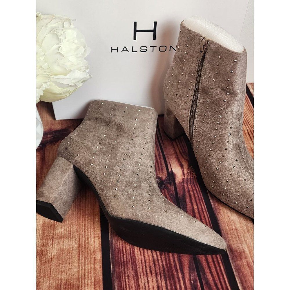 H HALSTON Tokyo Booties Taupe Size 8